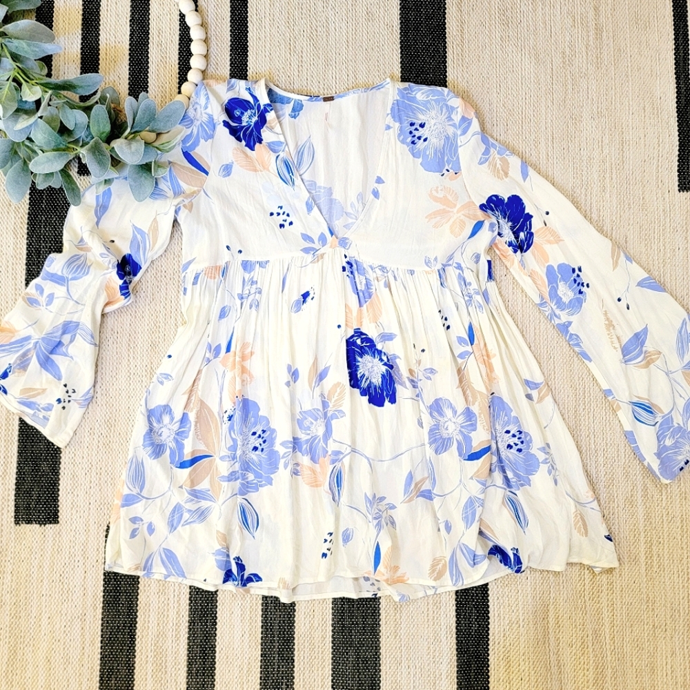 Free People | Ivory Bell Sleeve | Blue Floral Tunic - Picture 6 of 12